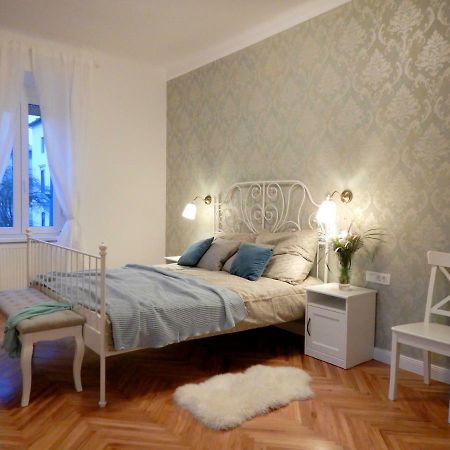 Poet's Residence Ljubljana Buitenkant foto